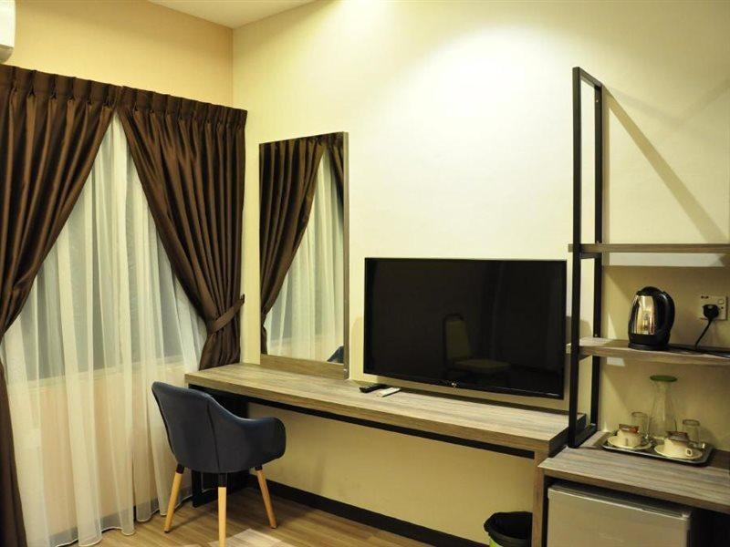 Frazel Inn Hotel Parit Buntar Kültér fotó