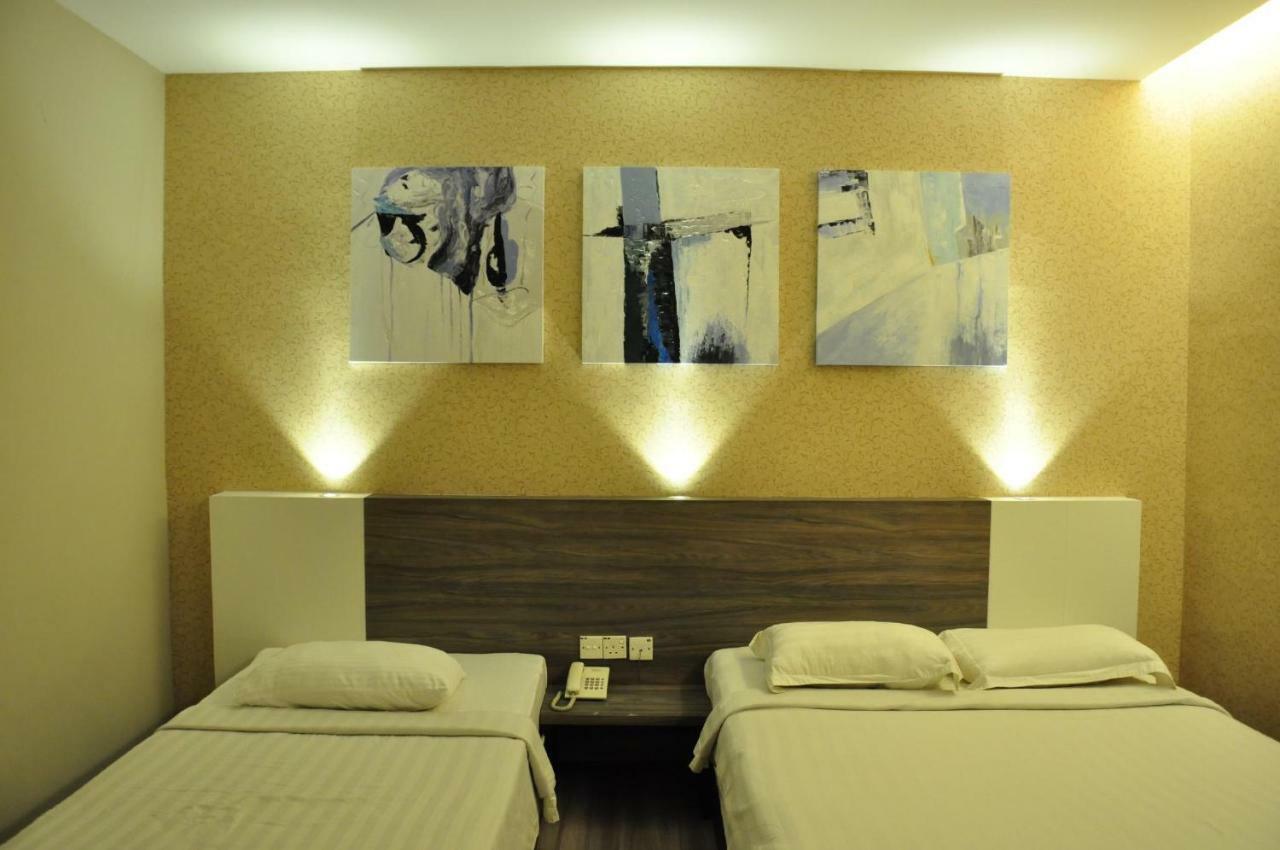 Frazel Inn Hotel Parit Buntar Kültér fotó