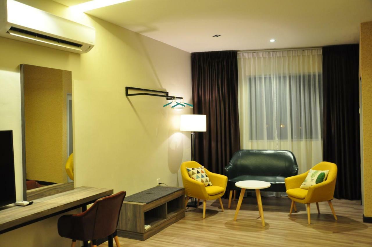 Frazel Inn Hotel Parit Buntar Kültér fotó